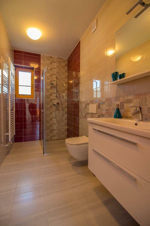 Apartments & Rooms Pr' Skalovc Бохинь Экстерьер фото